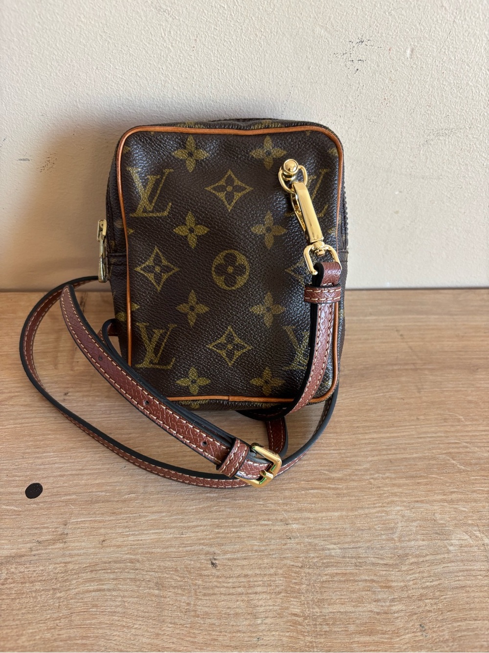 AuthentiLouis Vuitton Brown Monogram Canvas Crossbody Bag
